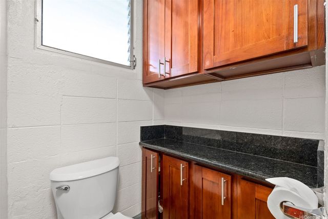 1119 Kokea Street C201, Honolulu, HI 96817