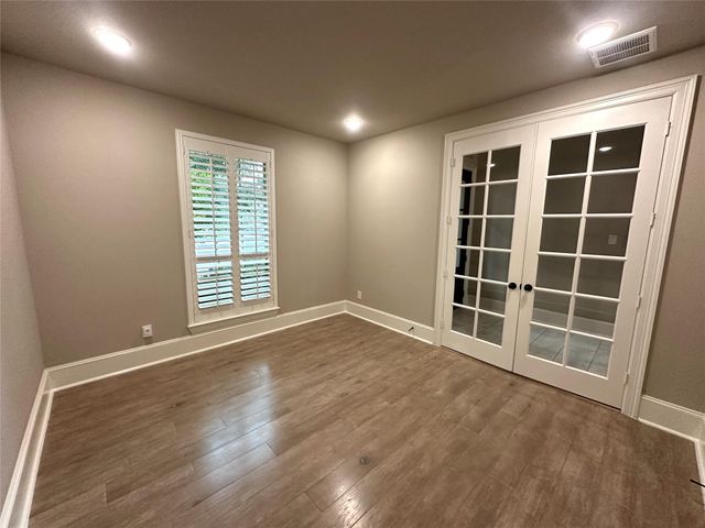 12423 Britta Lane, Texas City, TX 77568