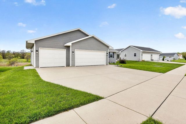 2516 S Terrace Street, Janesville, WI 53546