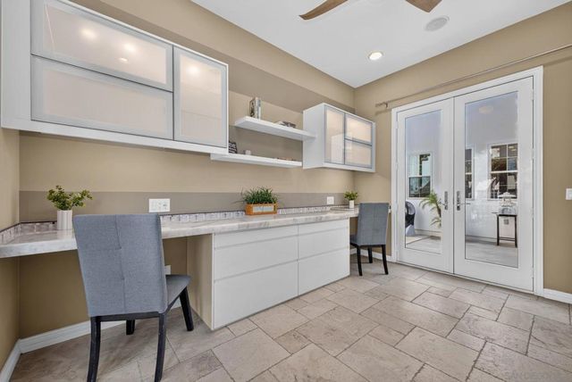 2985 Farragut Rd, San Diego, CA 92106