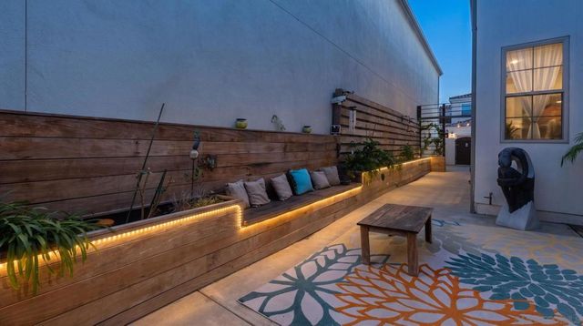 2985 Farragut Rd, San Diego, CA 92106