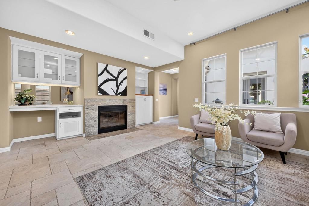 Image 13 of property listing at 2985 Farragut Rd, San Diego, CA 92106