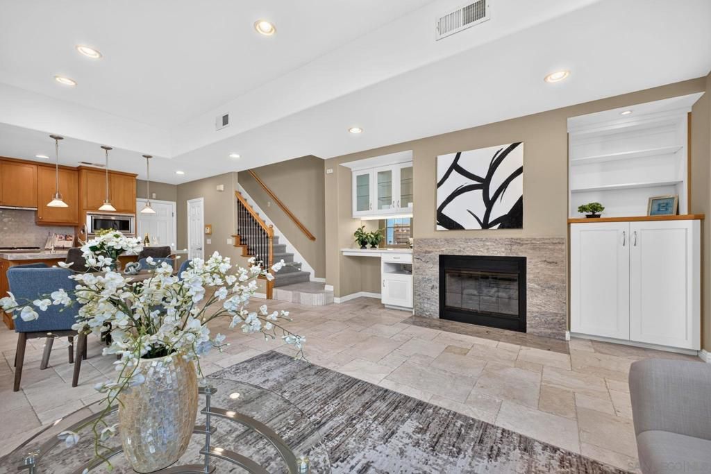 Image 15 of property listing at 2985 Farragut Rd, San Diego, CA 92106