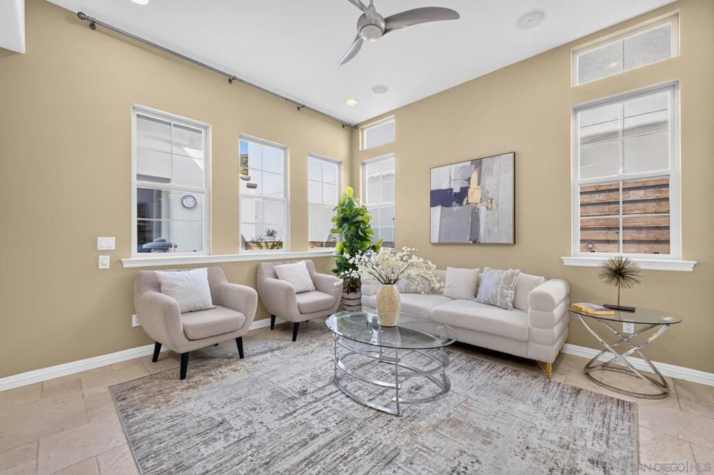 Image 16 of property listing at 2985 Farragut Rd, San Diego, CA 92106