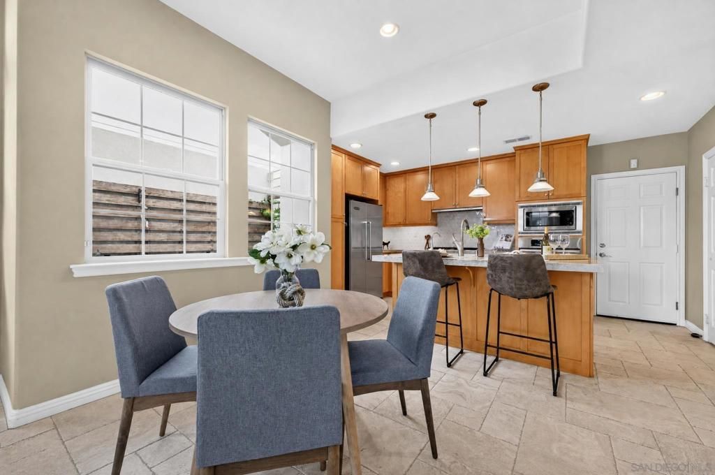 Image 17 of property listing at 2985 Farragut Rd, San Diego, CA 92106
