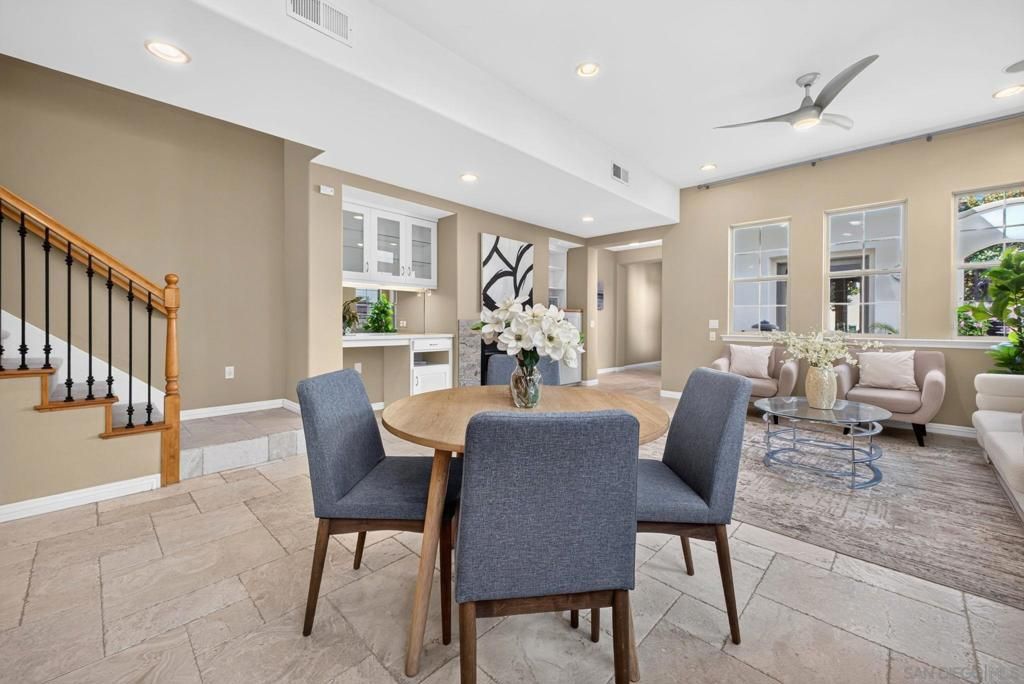 Image 19 of property listing at 2985 Farragut Rd, San Diego, CA 92106