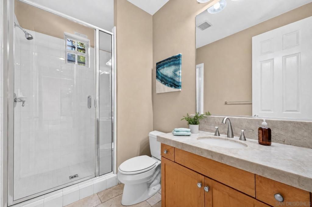 Image 26 of property listing at 2985 Farragut Rd, San Diego, CA 92106