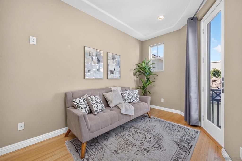Image 37 of property listing at 2985 Farragut Rd, San Diego, CA 92106