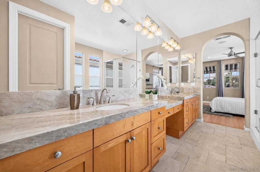 Image 42 of property listing at 2985 Farragut Rd, San Diego, CA 92106