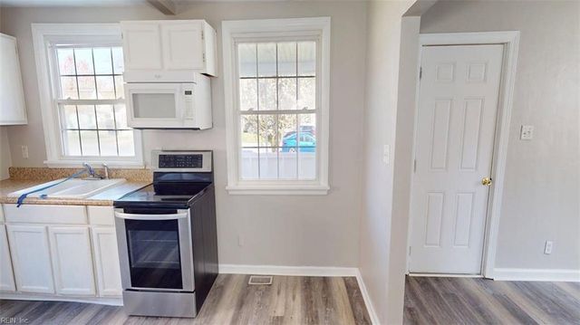 3307 Arlington PL, Portsmouth, VA 23707