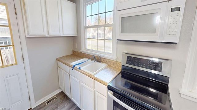 3307 Arlington PL, Portsmouth, VA 23707