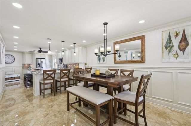 5770 MIDNIGHT PASS ROAD C601, Sarasota, FL 34242