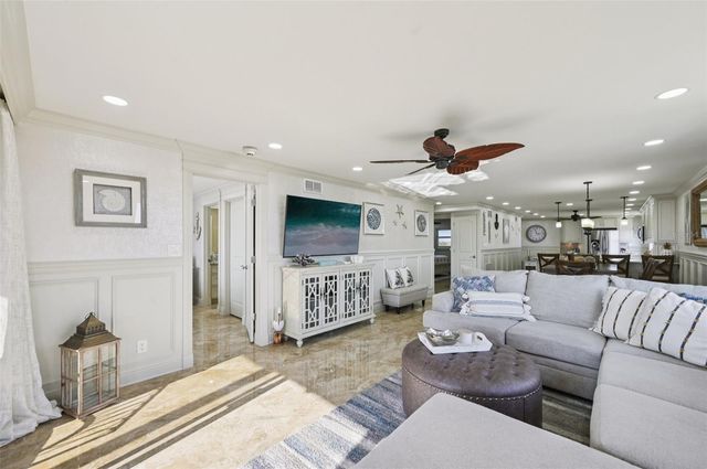 5770 MIDNIGHT PASS ROAD C601, Sarasota, FL 34242