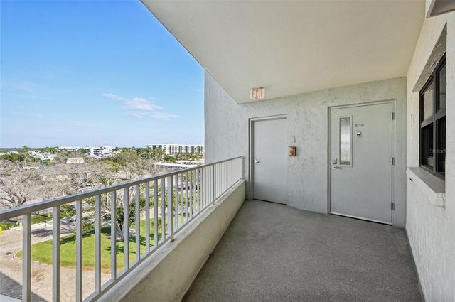 5770 MIDNIGHT PASS ROAD C601, Sarasota, FL 34242