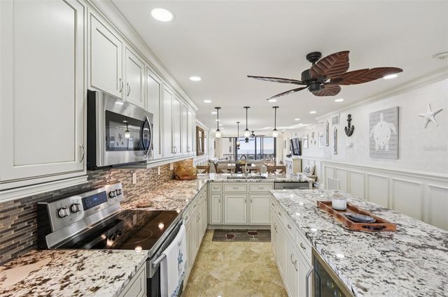 5770 MIDNIGHT PASS ROAD C601, Sarasota, FL 34242