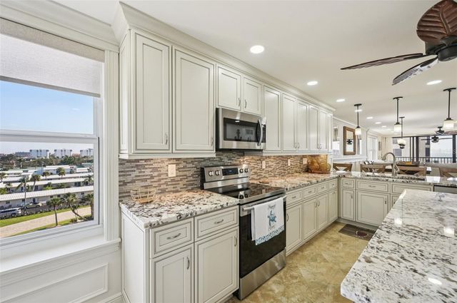 5770 MIDNIGHT PASS ROAD C601, Sarasota, FL 34242