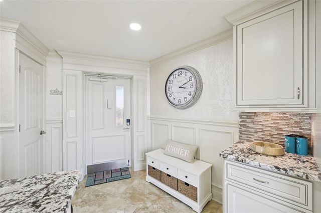 5770 MIDNIGHT PASS ROAD C601, Sarasota, FL 34242