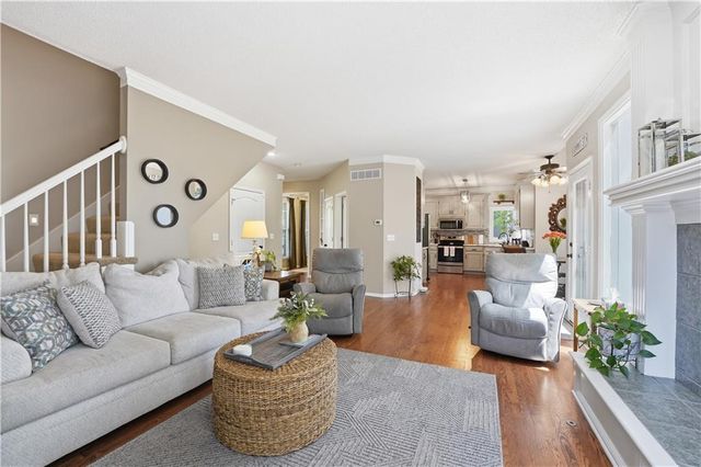 14415 S Summit Street, Olathe, KS 66062