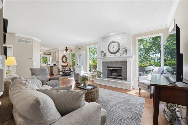 14415 S Summit Street, Olathe, KS 66062