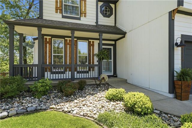 14415 S Summit Street, Olathe, KS 66062