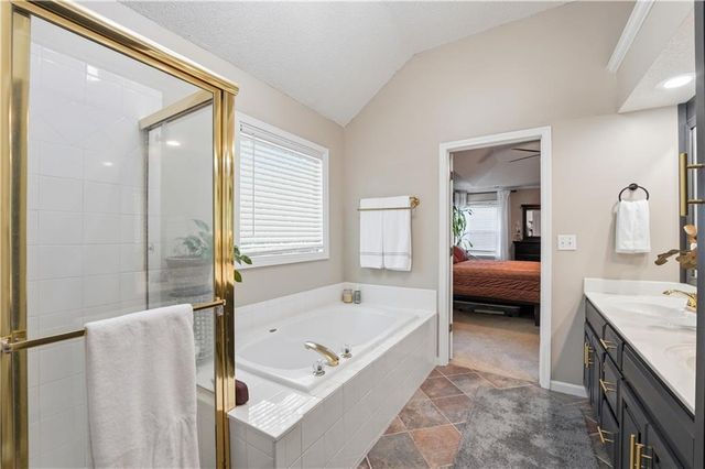 14415 S Summit Street, Olathe, KS 66062