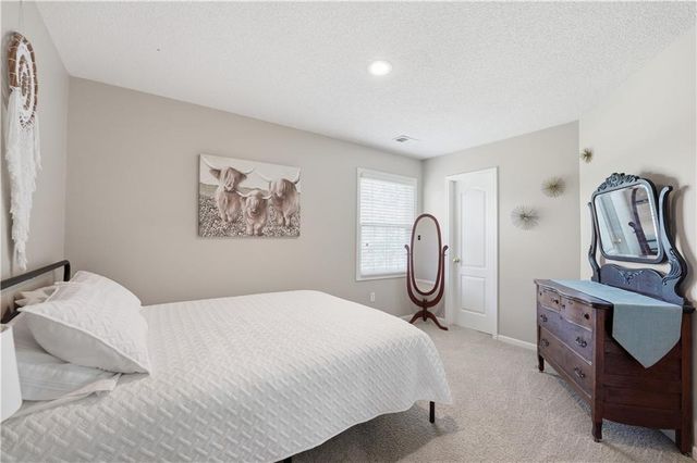 14415 S Summit Street, Olathe, KS 66062