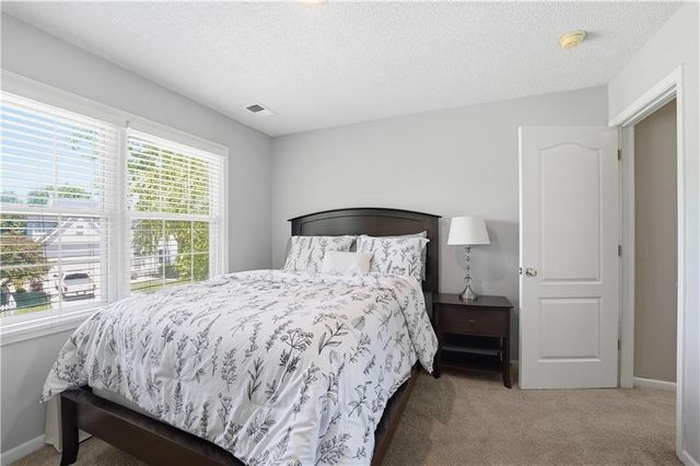 14415 S Summit Street, Olathe, KS 66062