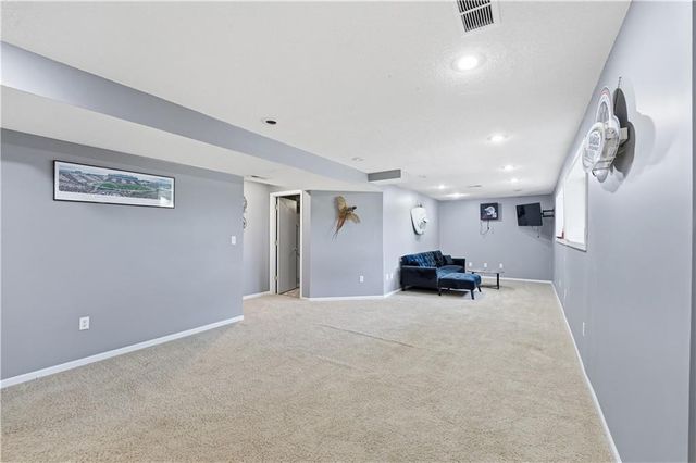 14415 S Summit Street, Olathe, KS 66062