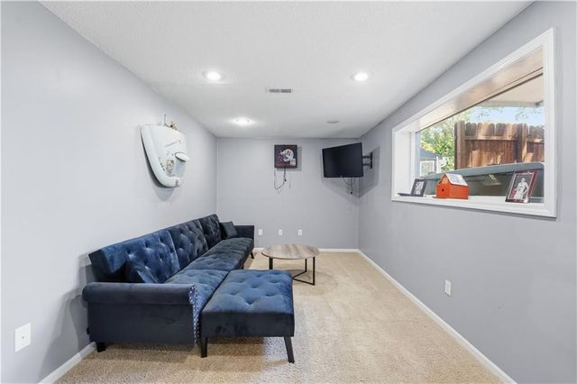 14415 S Summit Street, Olathe, KS 66062
