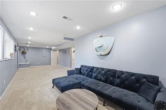14415 S Summit Street, Olathe, KS 66062