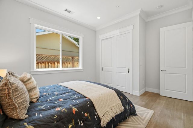 18823 Casa Blanca Lane, Saratoga, CA 95070