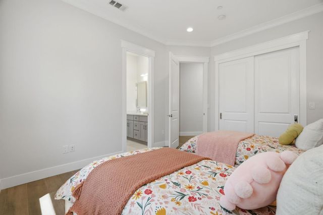 18823 Casa Blanca Lane, Saratoga, CA 95070