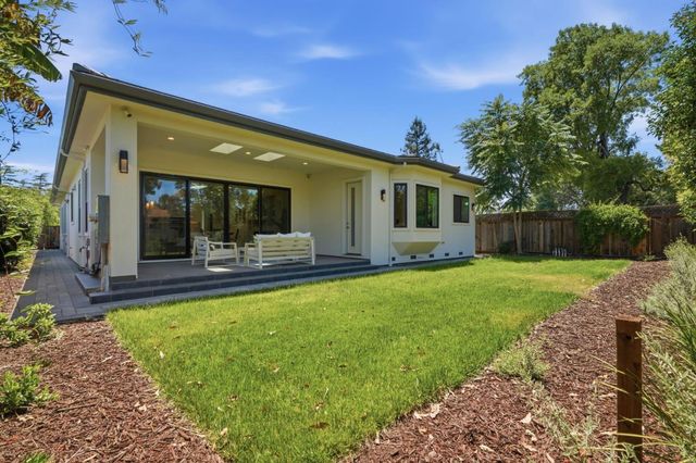 18823 Casa Blanca Lane, Saratoga, CA 95070