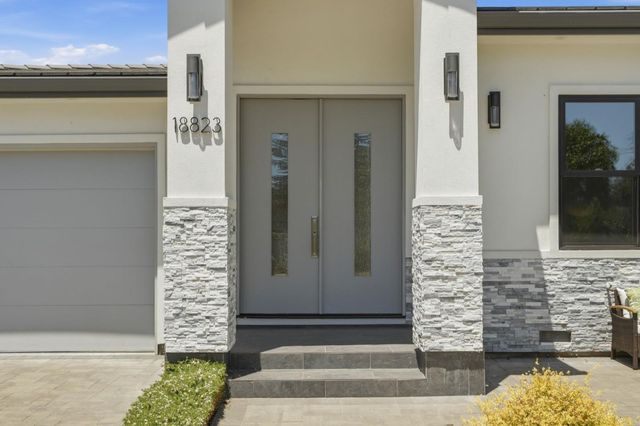 18823 Casa Blanca Lane, Saratoga, CA 95070