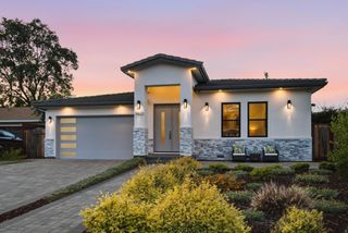18823 Casa Blanca Lane, Saratoga, CA 95070