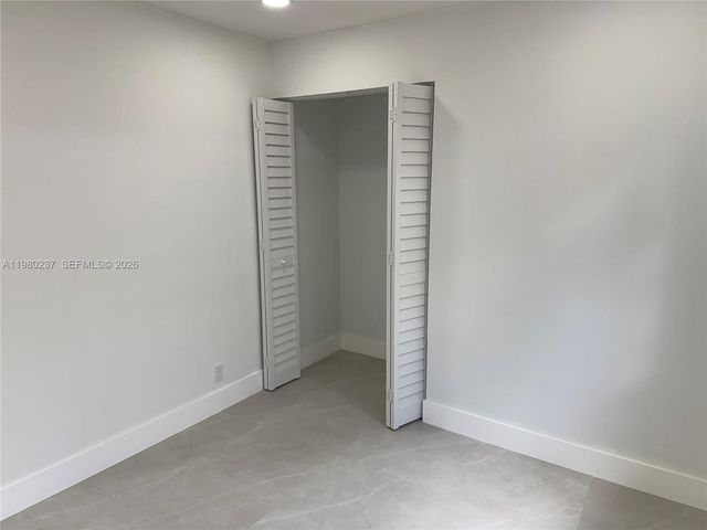 4020 NW 93rd Way, Sunrise, FL 33351