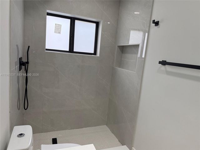 4020 NW 93rd Way, Sunrise, FL 33351