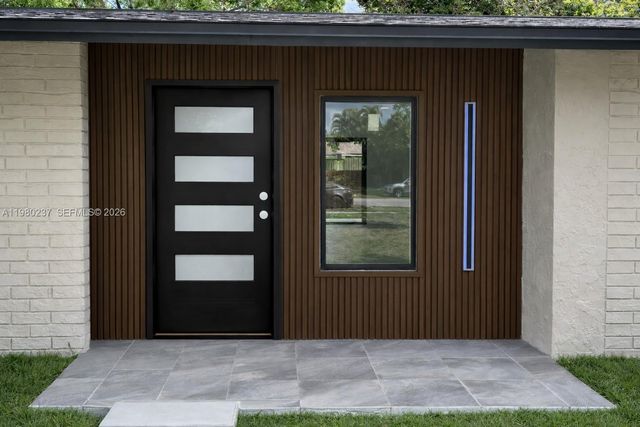 4020 NW 93rd Way, Sunrise, FL 33351