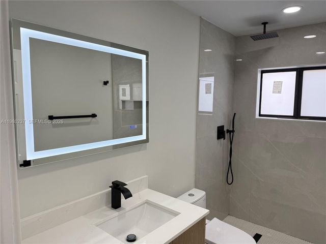 4020 NW 93rd Way, Sunrise, FL 33351