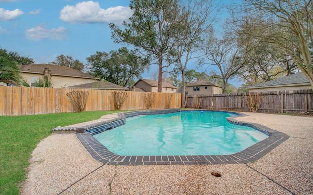 7522 Fernbrook Lane, Houston, TX 77070