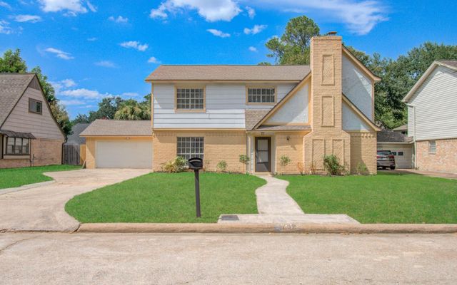 7522 Fernbrook Lane, Houston, TX 77070