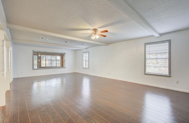 7522 Fernbrook Lane, Houston, TX 77070