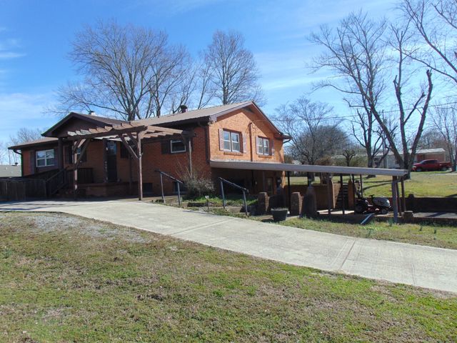 47 Simmons Cir, Fayetteville, TN 37334