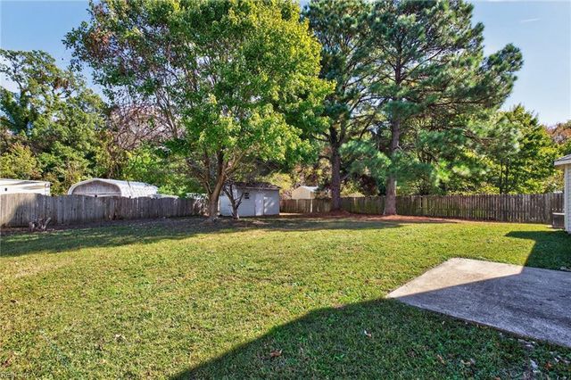 28 Allison Sutton DR, Hampton, VA 23669