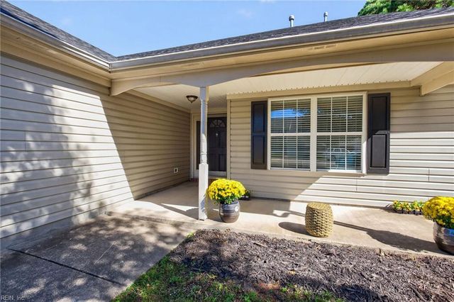 28 Allison Sutton DR, Hampton, VA 23669
