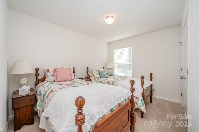 104 Blackstone Court, Statesville, NC 28677