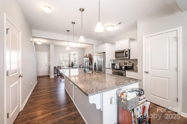 104 Blackstone Court, Statesville, NC 28677