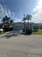 11016 Lakeland CIR, Fort Myers, FL 33913