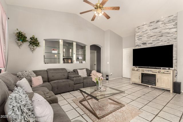 16004 W WASHINGTON Street, Goodyear, AZ 85338