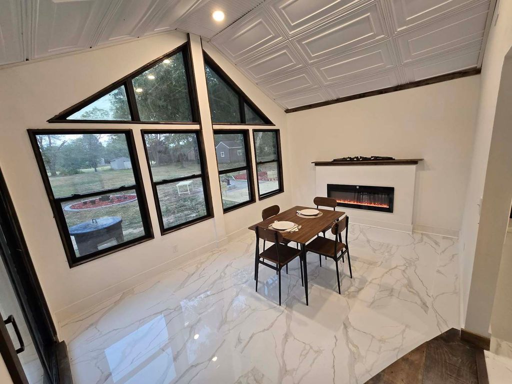 Image 25 of property listing at 14322 MEMORY Lane, Mt Vernon, IL 62864